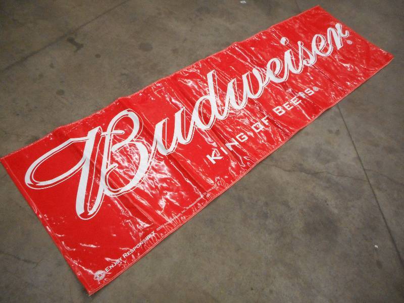 lot 37 image: 3x10 Budwesier Beer Banner...