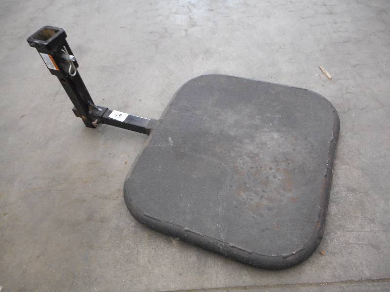 lot 49 image: Heavy Duty Reciever-Mount Flip-Up S...