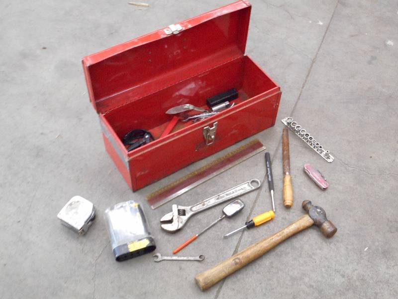 lot 54 image: Steel toolbox Full Of Misc Hand Too...