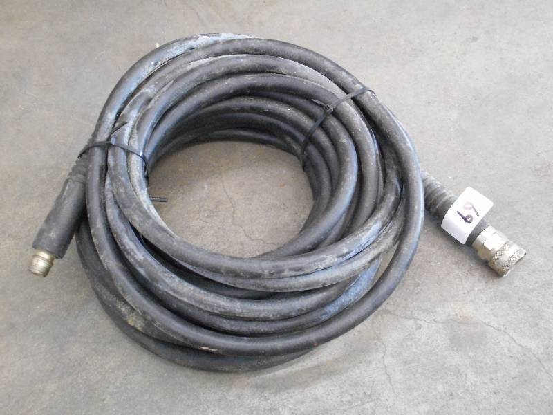 lot 69 image: 50ft Pressure Washer Hose With Quic...