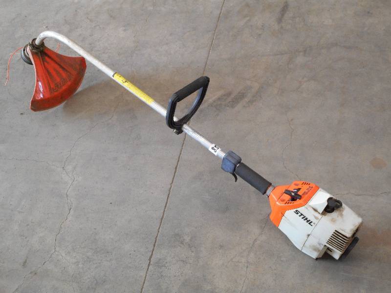 lot 85 image: Stihl FS-36 Gas Trimmer ...