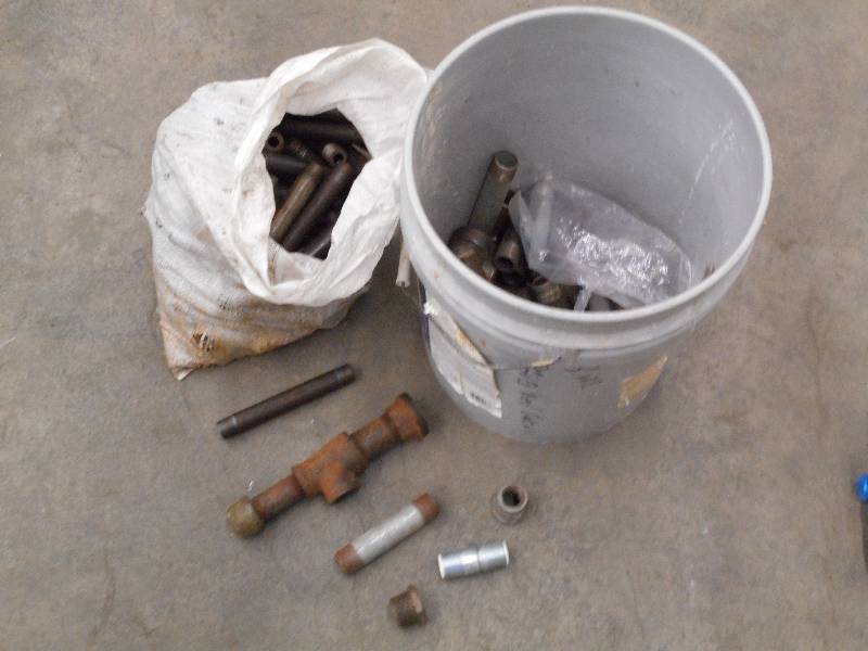 lot 110 image: (1) Bag & (1) Bucket Of Misc Pipe F...