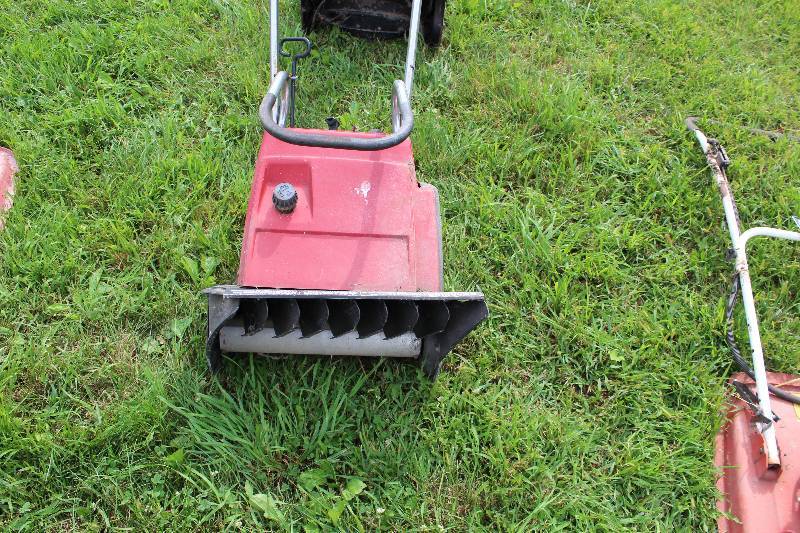 lot 36 image: Toro Snow Blower Model 38162 Serial No. 4044647 Turns Over, does not run.