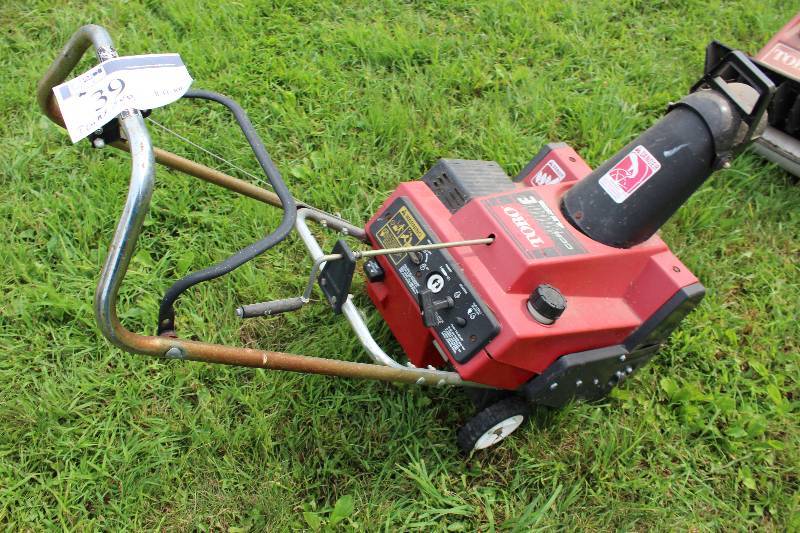 lot 39 image: Toro Snow Blower wPush Handle & Chute CCR 2000E 4.5 Horse Power Turns Over.