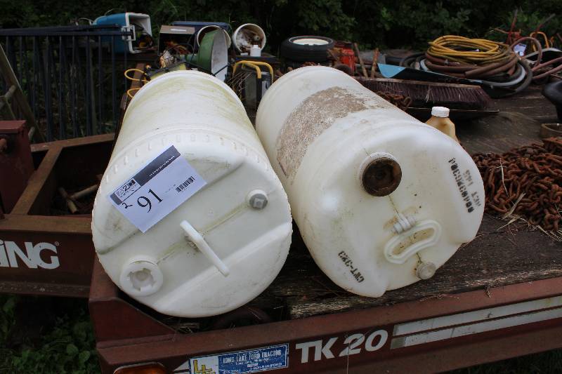 lot 91 image: Lot of (2) Plastic Reservoirs wCaps & Handle.