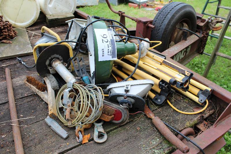 lot 92 image: Trailer Top Lot Including Halogen Work Lights wStands & Cord And More.