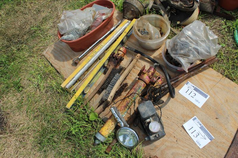 lot 112 image: Floor Lot Including Handheld Light Wire Brushes wWooden Handles Small Trough And More.