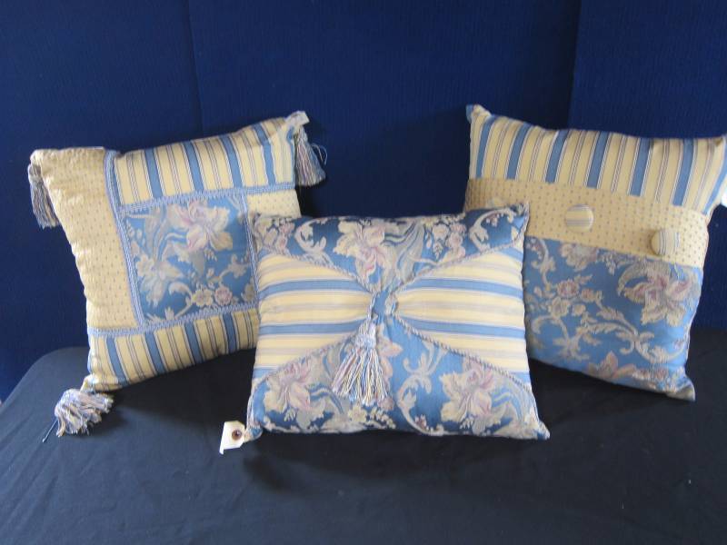 Throw Pillows