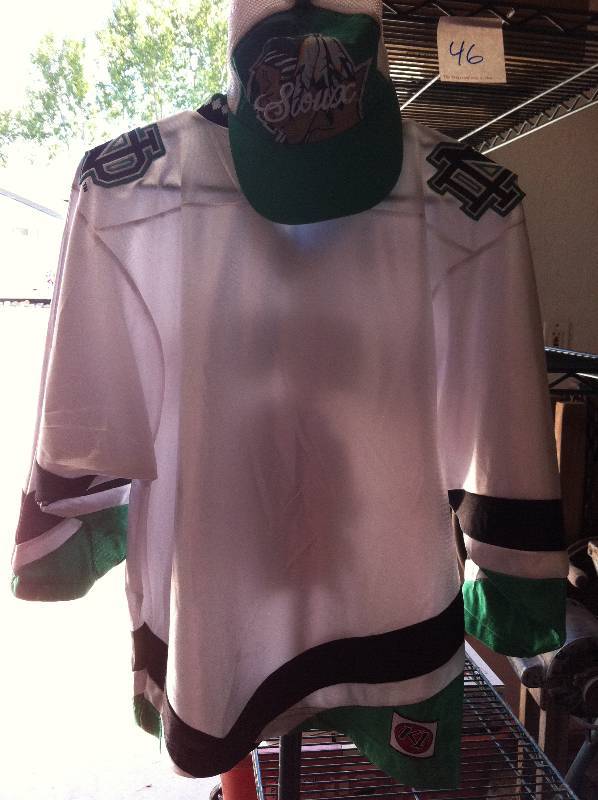 Fighting Souix Hockey Jersey
