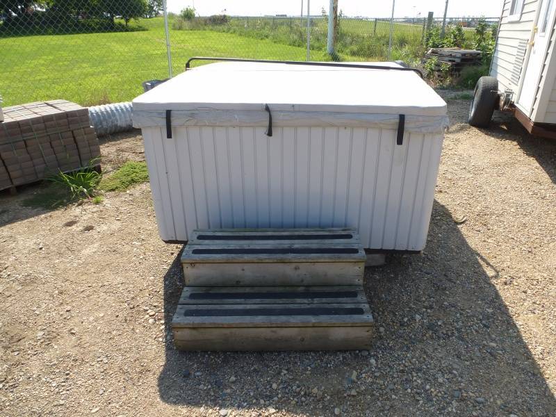 2001 Great Lakes Hot tub NCS RV Liquidation & Hunting Equip 2015 KBID