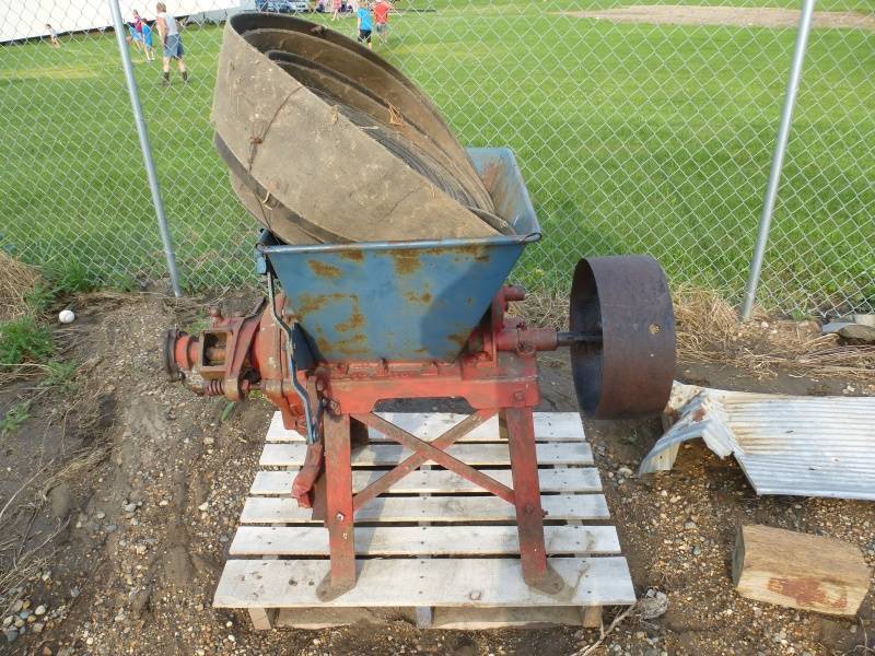 Antique Letz 110 Corn Grinder/Mill NCS RV Liquidation & Hunting Equip
