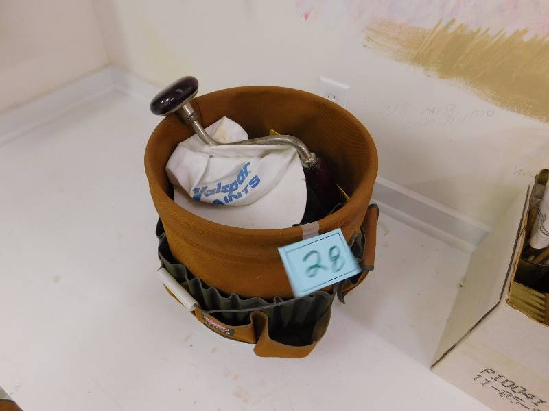 lot 28 image: bucket, bucket boss and tools