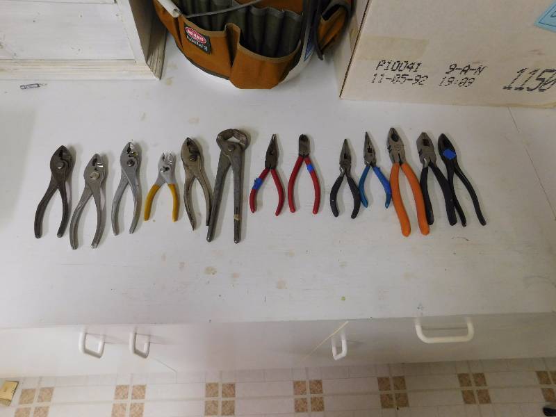 lot 39 image: large lot of cutters and pliers