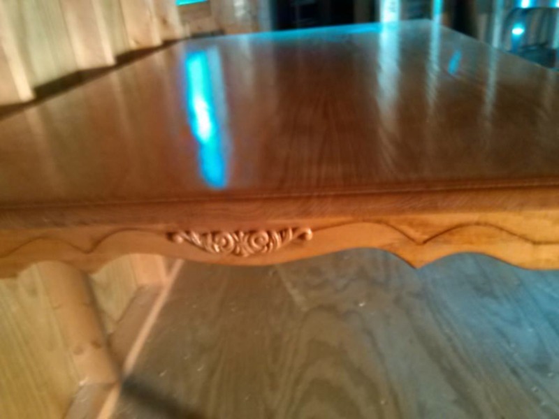 lot 27 image: STUNNING HIGH END SOLID OAK CARVED QUEEN ANNE WRITING DESK-LIKE NEW