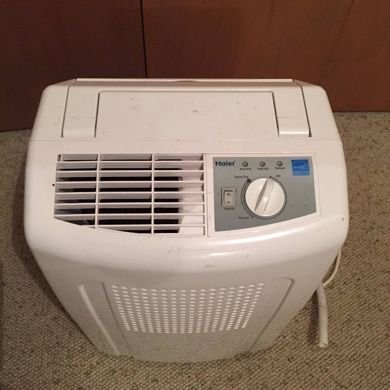 lot 049 image: Haier Dehumidifier