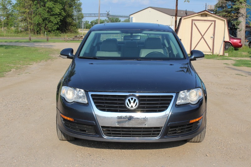 2006 Volkswagen Passat 2.0T Luxury Edition