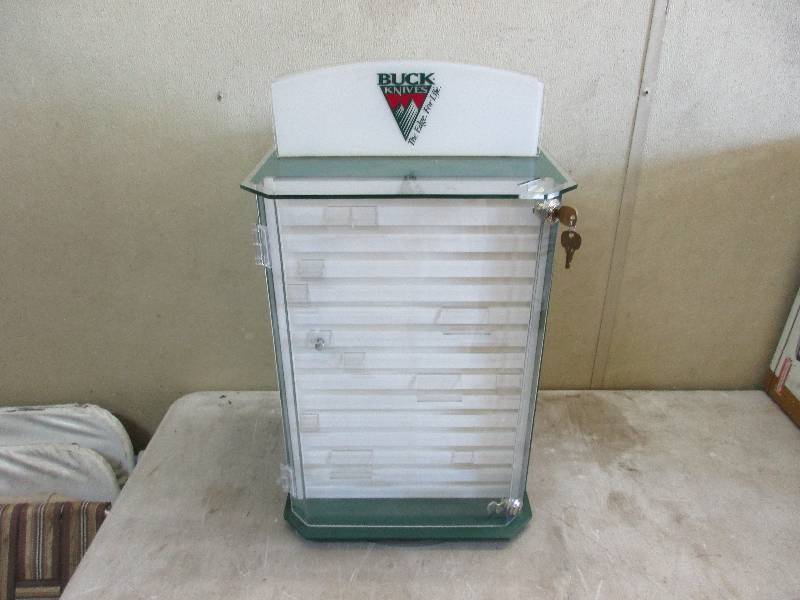 lot 59 image: Buck Knife display cabinet