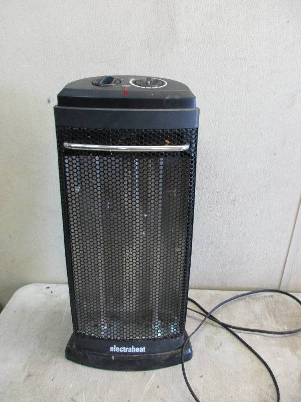 lot 73 image: Heater
