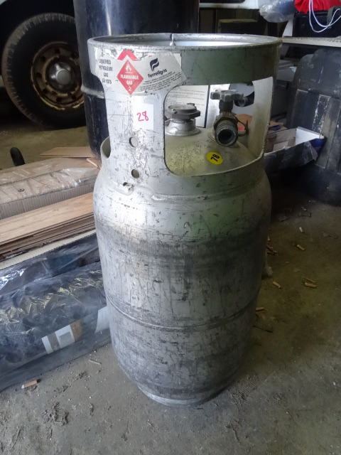 forklift propane tank sizes
