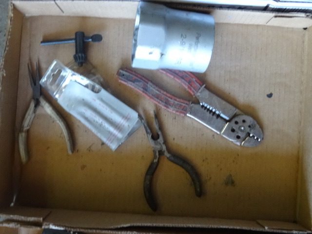 Pliers