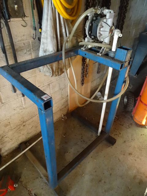 Stand with Air Powered Pump