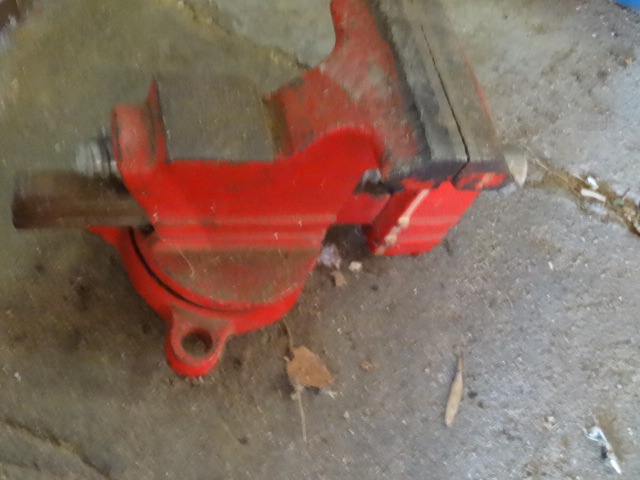 Bench Vise