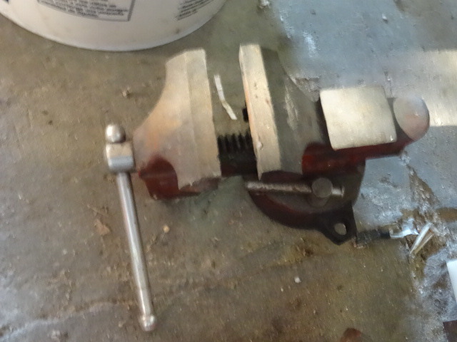 Bench Vise
