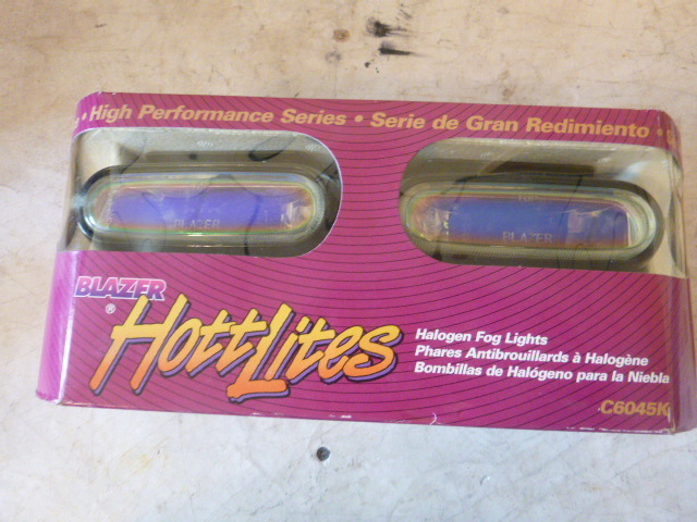 2 Blazer Halogen Fog Lights