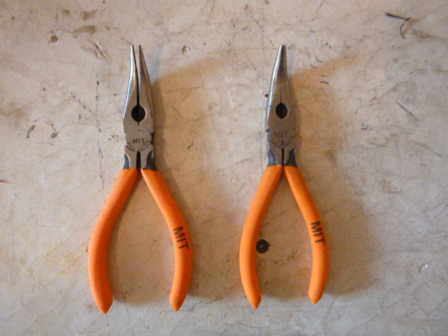 2 Mit Bent Nose Pliers