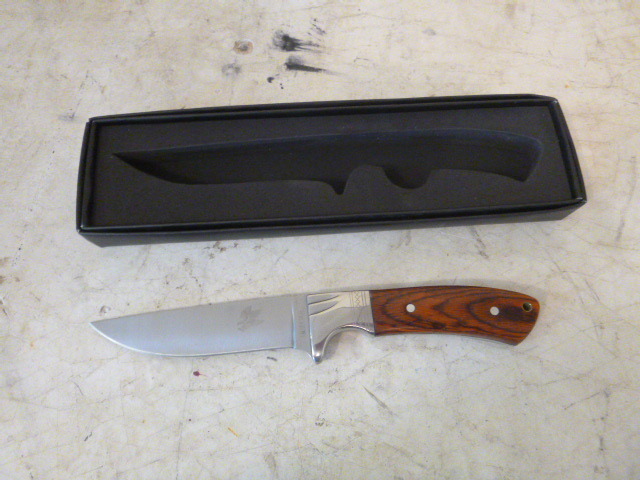 Tool Solutions Hunting Knife