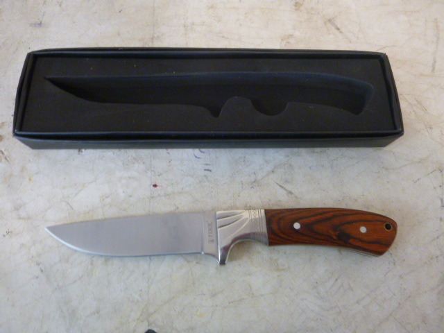 Tool Solutions Hunting Knife