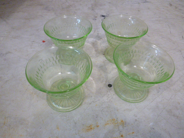 4 Green Glass Sorbet Cups