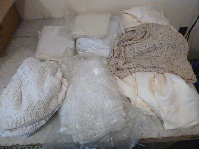 Miscellaneous Table Clothes