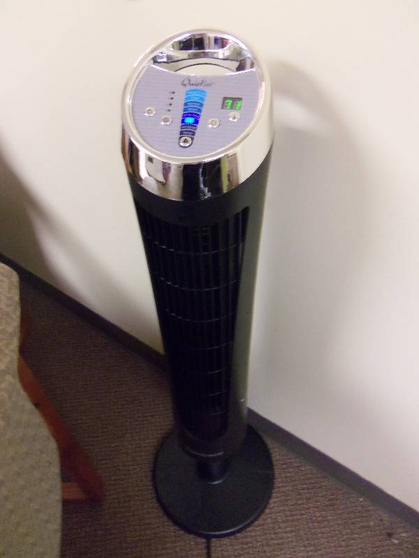 lot 42 image: Honeywell Quietset Room Air Conditioner