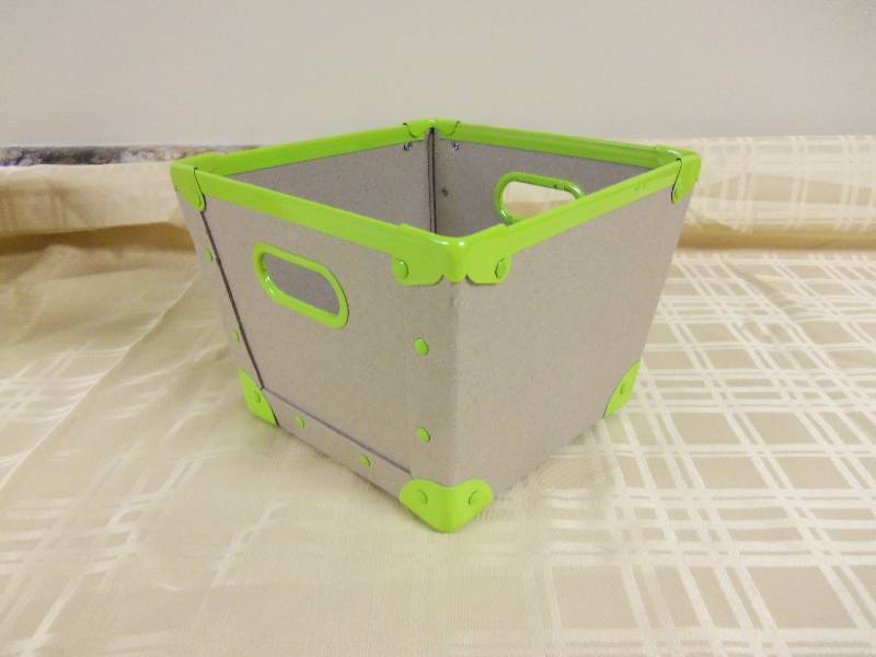 lot 48 image: Lime Green Storage Bin