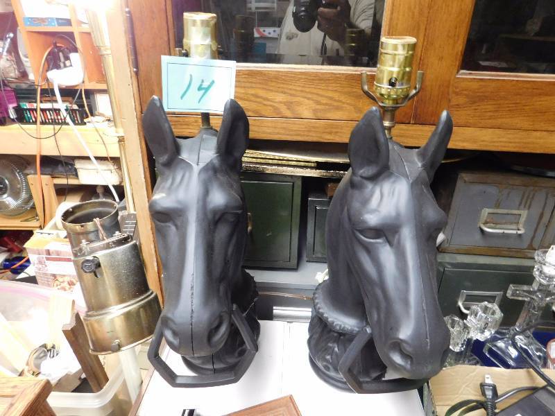 lot 14 image: 2 black aluminum horse head lamps on wood base both work very nice