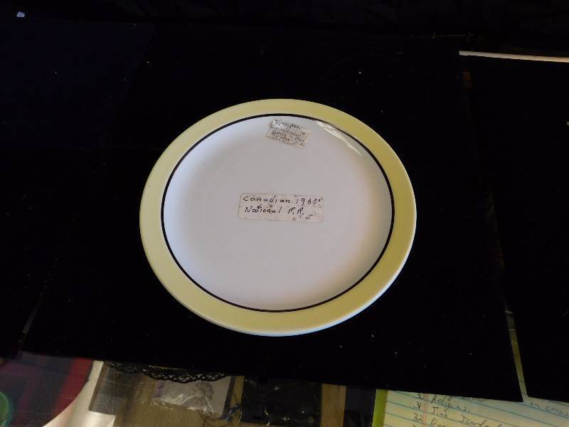 lot 41 image: Canadian National R.R. Vandesca-Syracuse restaurant china plate 1970