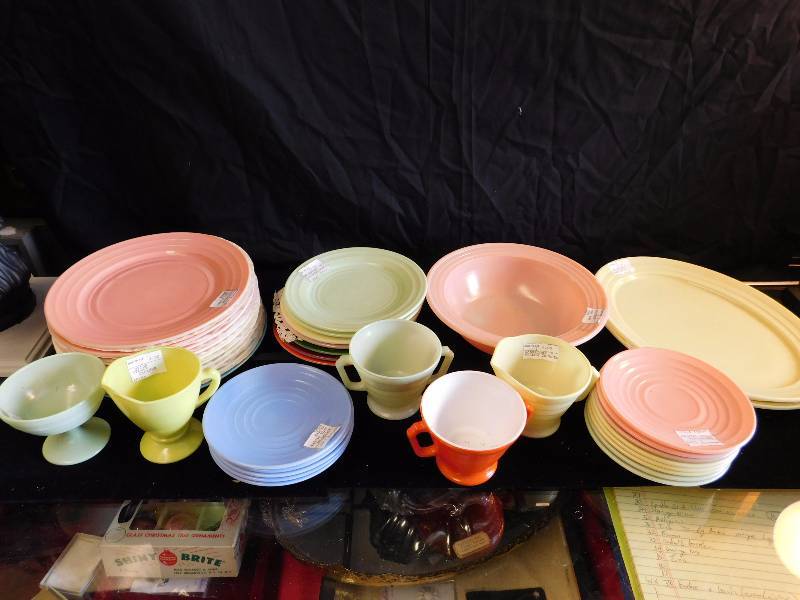 lot 59 image: large lot of modern-tone dishware plates cups saucers and more