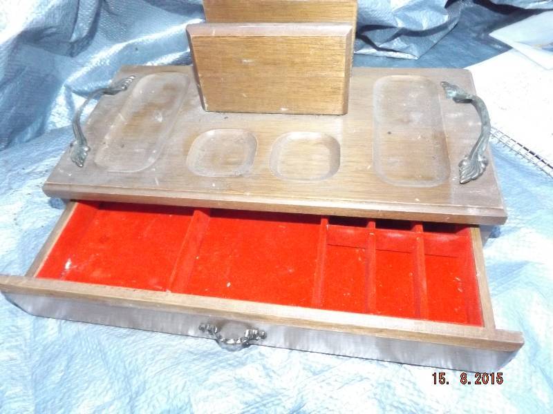 Smoking pipe tray