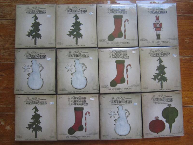 lot of 12 alterations holiday dies ...