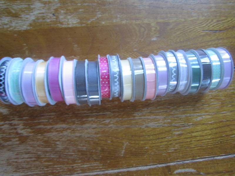 mixed lot of 20 brand new ribbon sp...