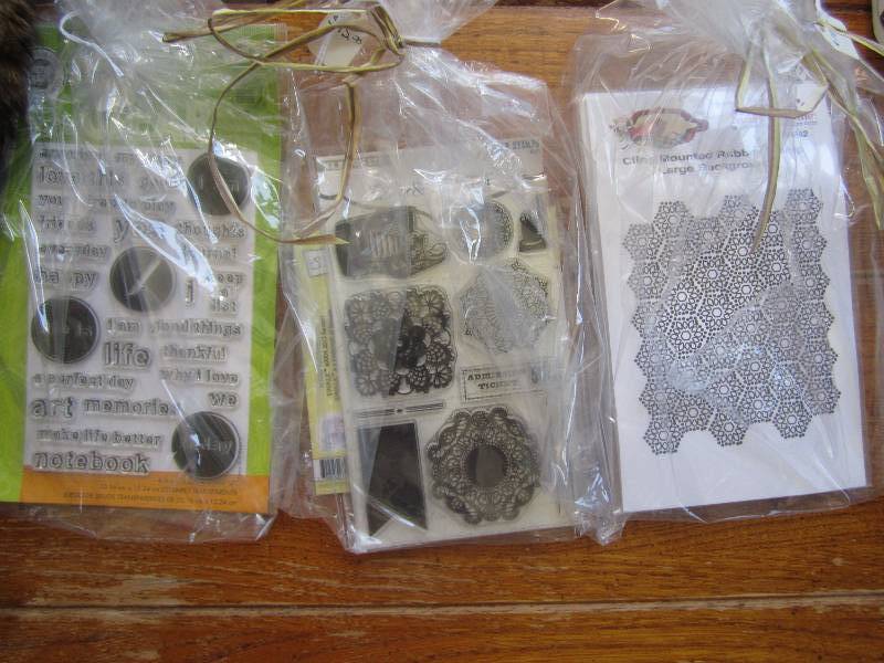 3 sets of stamp gift sets ...