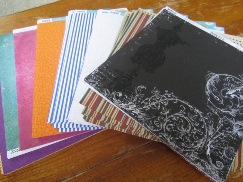 lot of assorted 12 x 12 scrapbook...