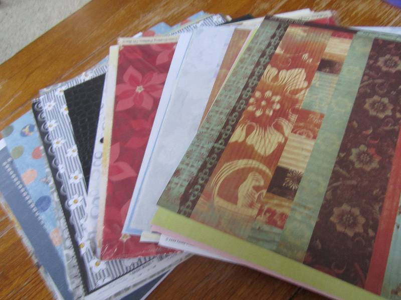 lot of assorted 12 x 12 scrapbook...