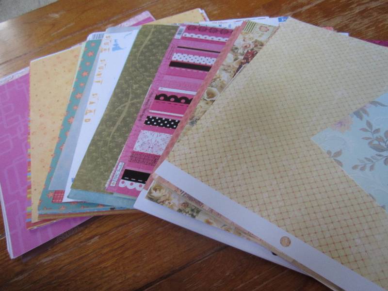 lot of assorted 12 x 12 scrapbook...