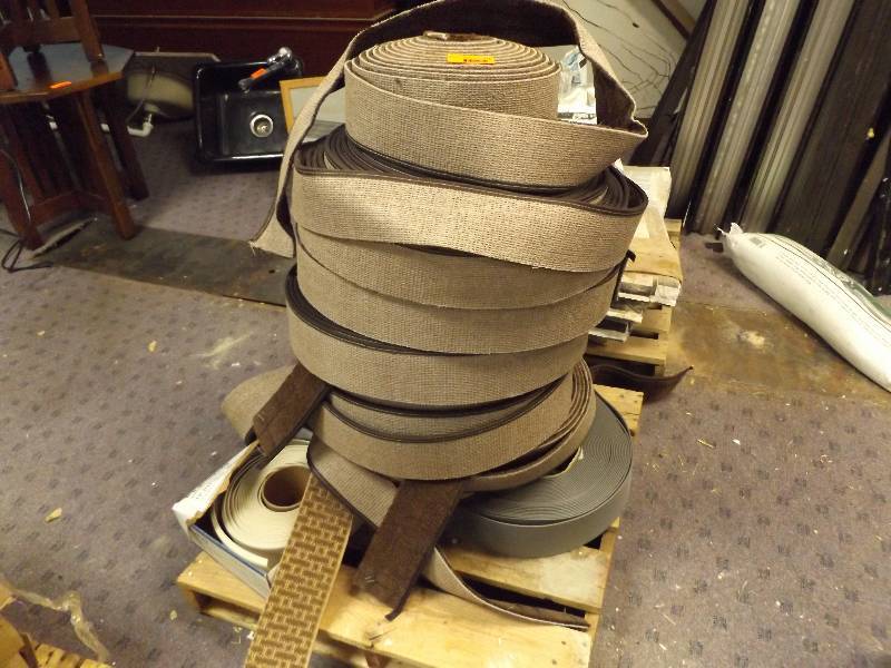 lot 136 image: Flexco Wall Carpet Strips