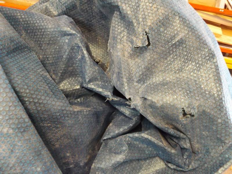 lot 30 image: Pool Cover (some wear)