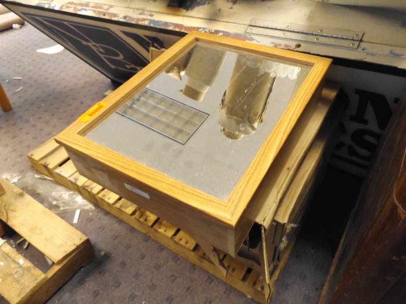 lot 69 image: Wood Medicine Cabinet, Metal Medicine Cabinet