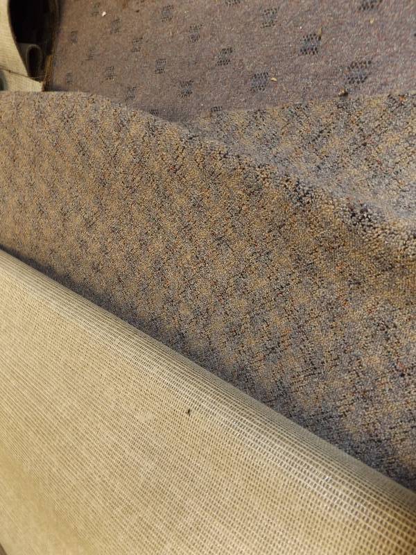 lot 79 image: 12 ft. Carpet