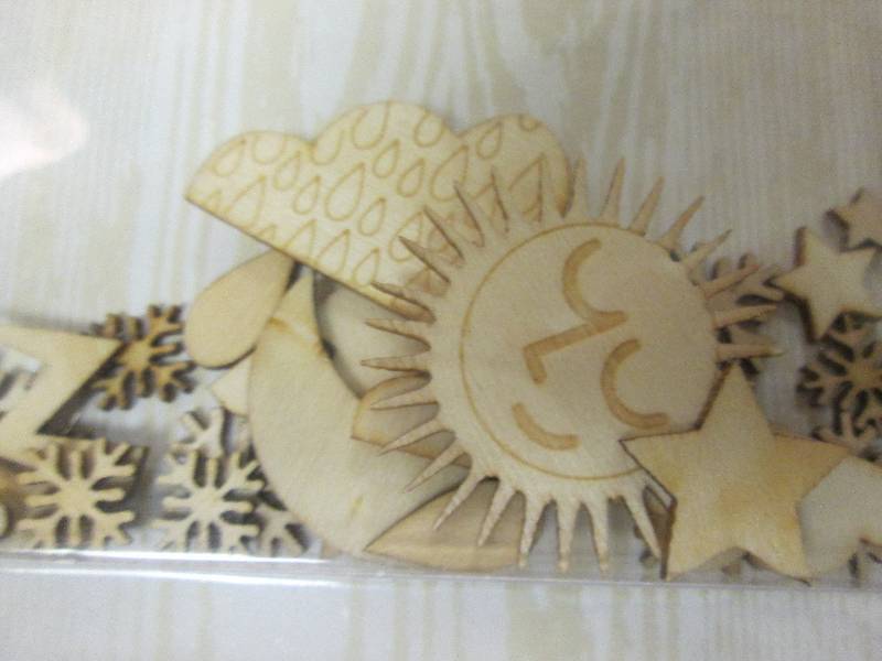 Wood Veneer Banners 39 Per Containe...